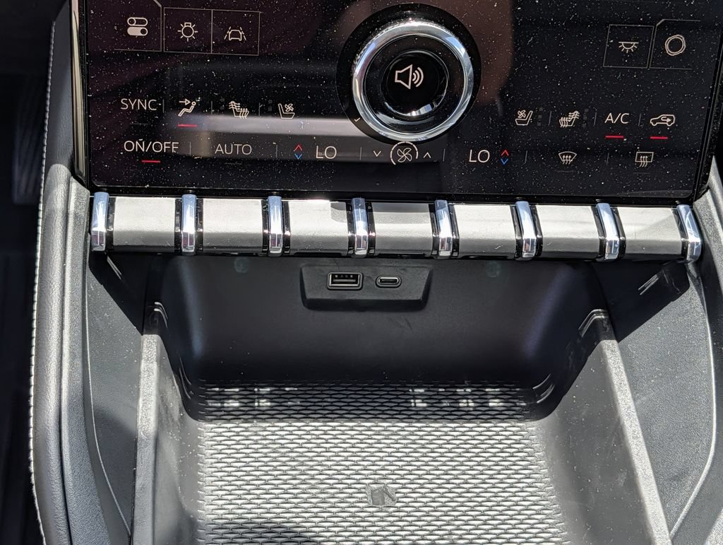 2026 GMC Terrain Denali - Photo 17