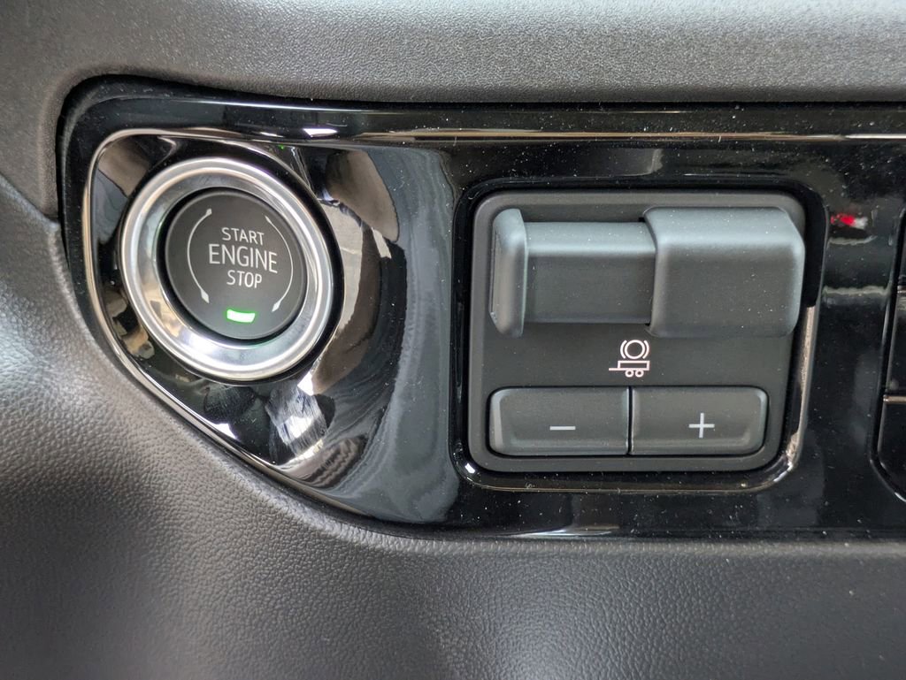2026 GMC Sierra 1500 SLT - Photo 15
