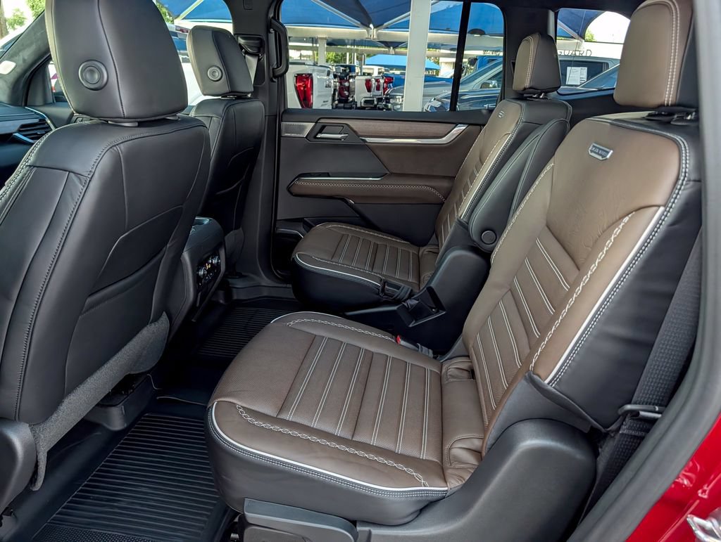 2026 GMC Acadia Denali Ultimate - Photo 25