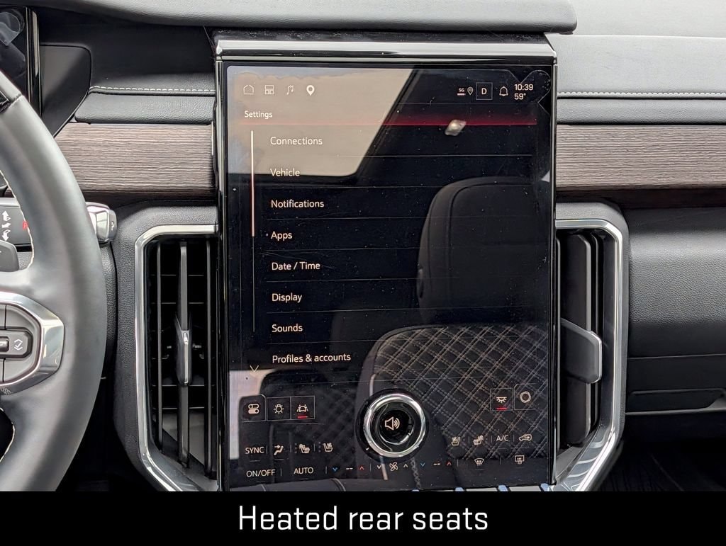 2026 GMC Acadia Denali - Photo 13