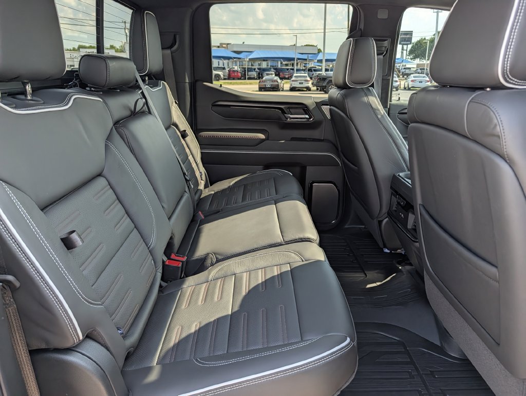 2026 GMC Sierra 1500 AT4X - Photo 33