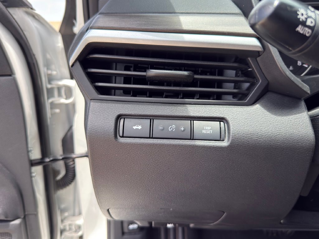 2025 Nissan Altima SV - Photo 21
