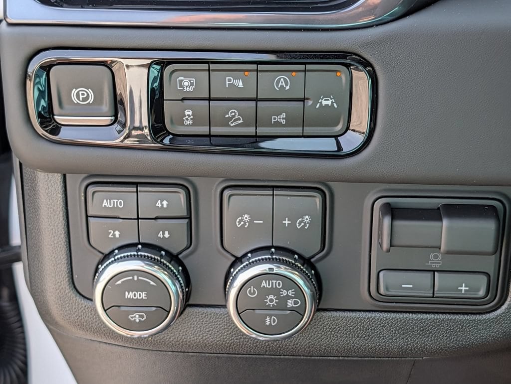 2026 GMC Yukon XL AT4 Ultimate - Photo 22