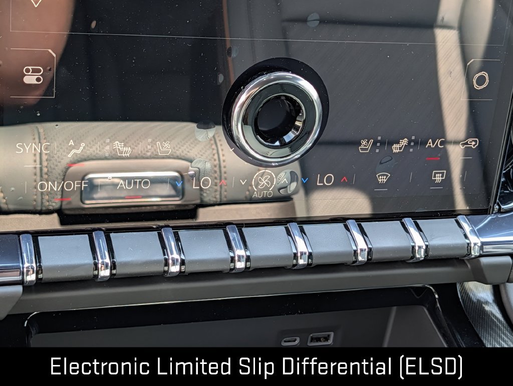 2027 GMC Yukon AT4 - Photo 17
