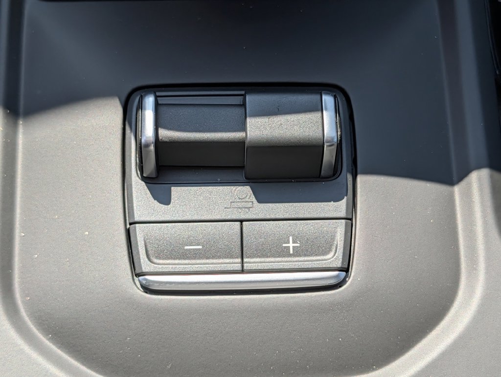 2026 GMC Sierra 1500 AT4X - Photo 17