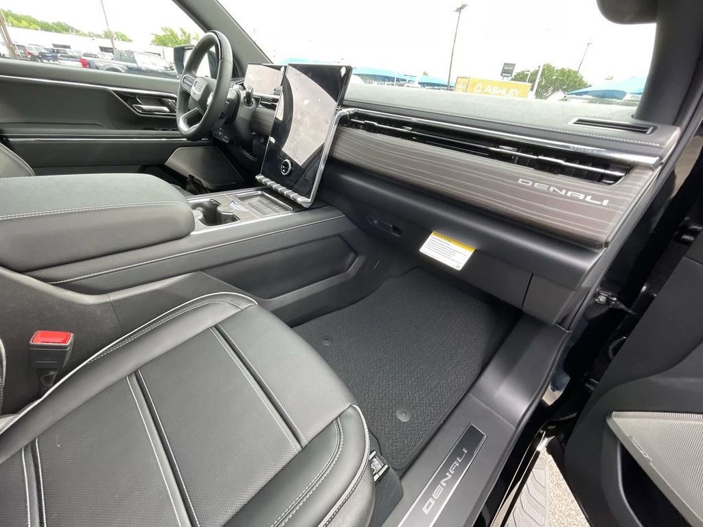 2025 GMC Sierra EV Denali - Photo 35