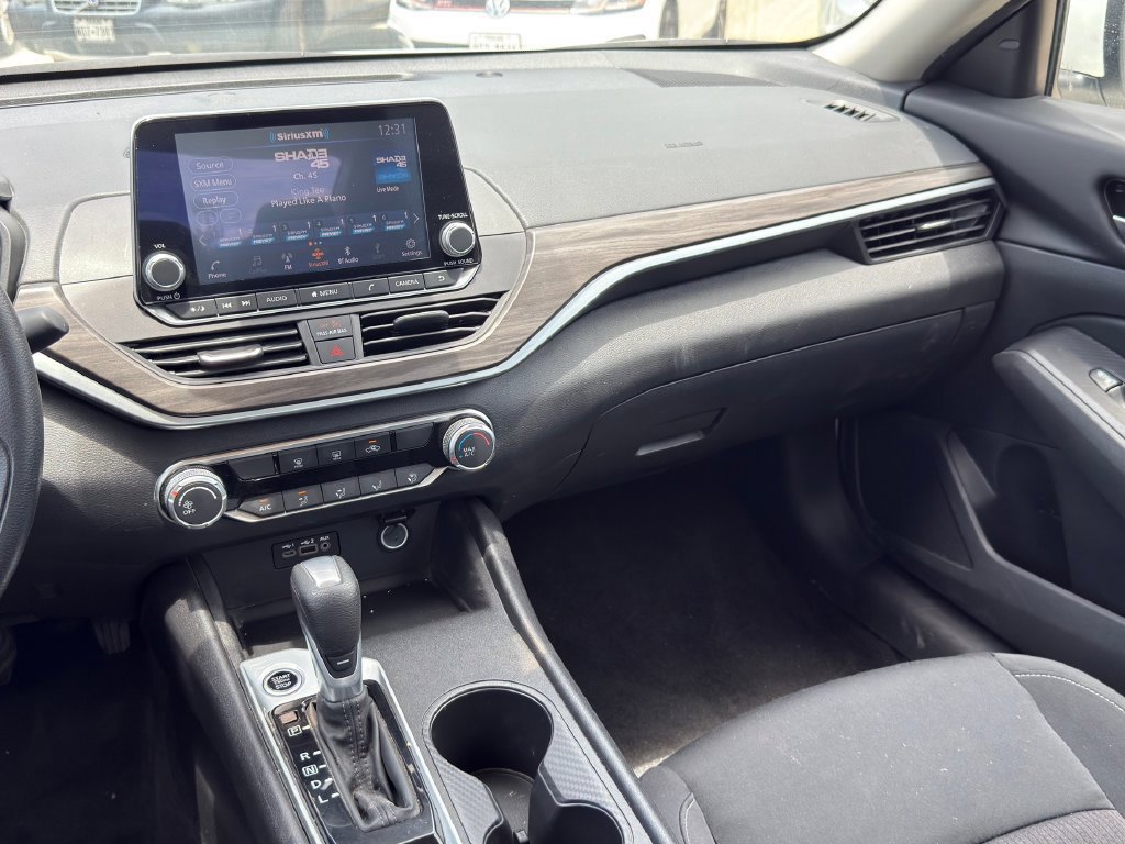 2025 Nissan Altima SV - Photo 29