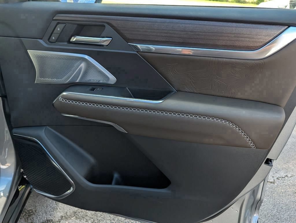 2026 GMC Acadia Denali Ultimate - Photo 46