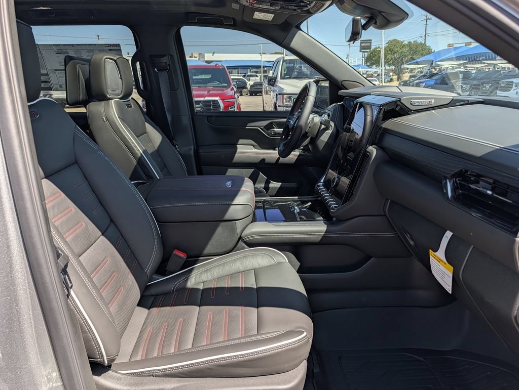 2026 GMC Yukon XL AT4 Ultimate - Photo 32