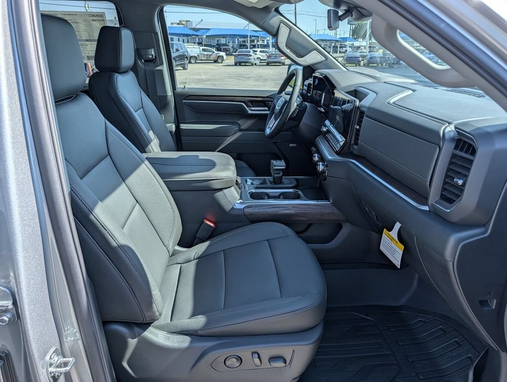 2026 GMC Sierra 1500 SLT - Photo 31