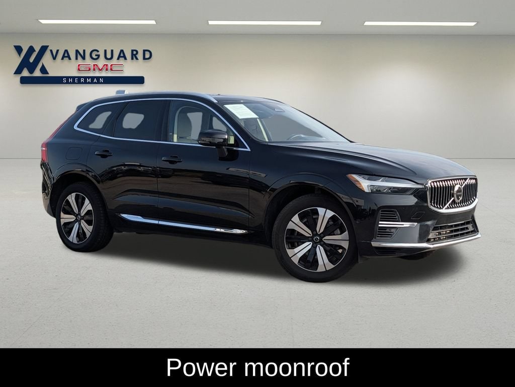 2023 Volvo XC60 T8 Plus Bright Theme AWD's photo