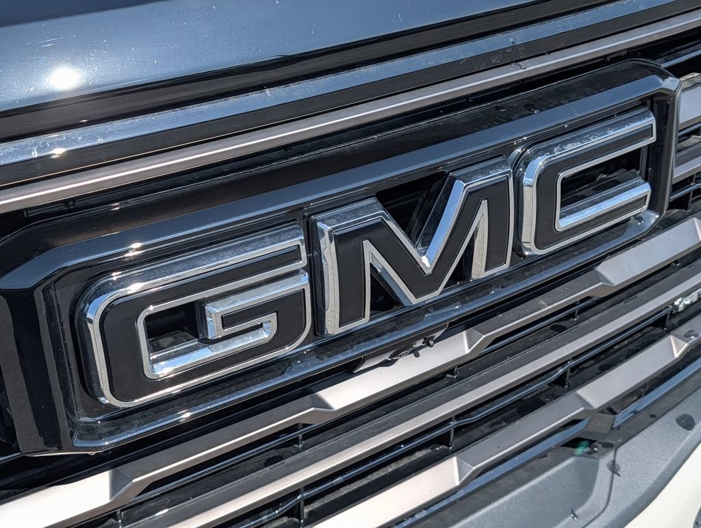 2026 GMC Sierra 1500 AT4X - Photo 39