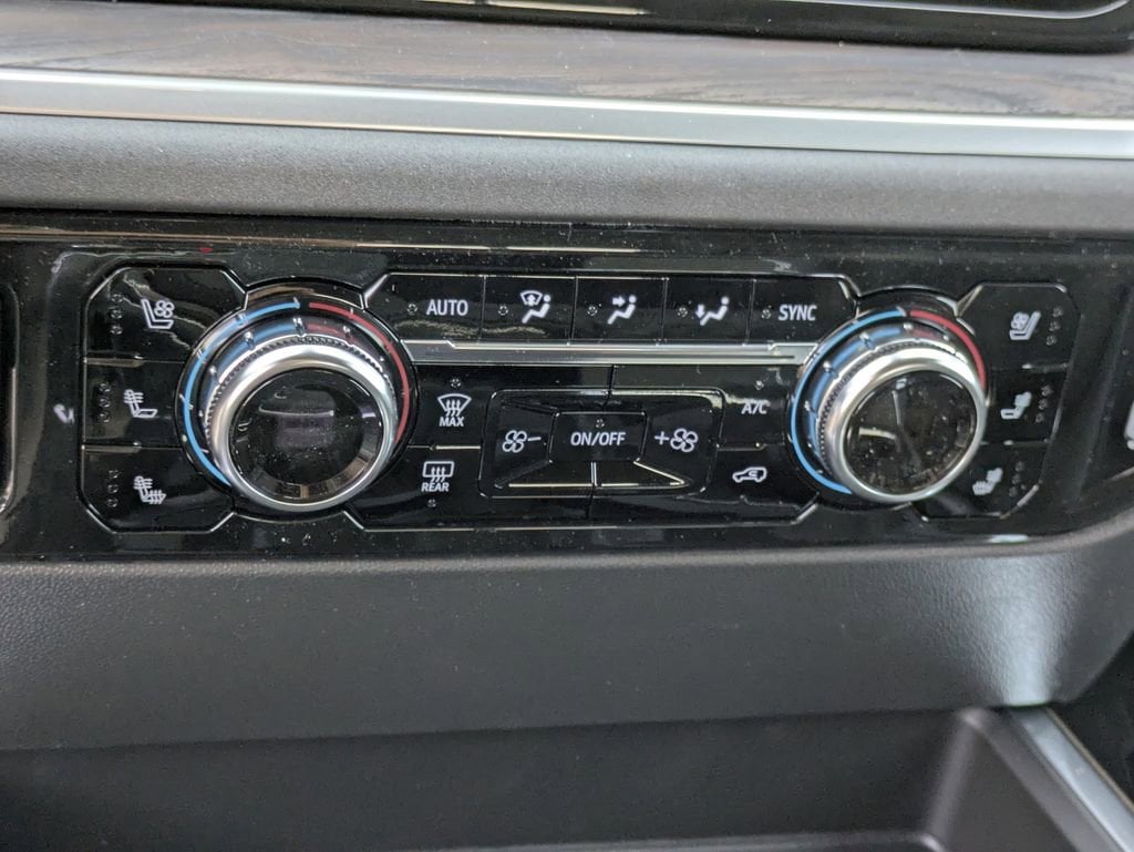 2026 GMC Sierra 1500 SLT - Photo 14