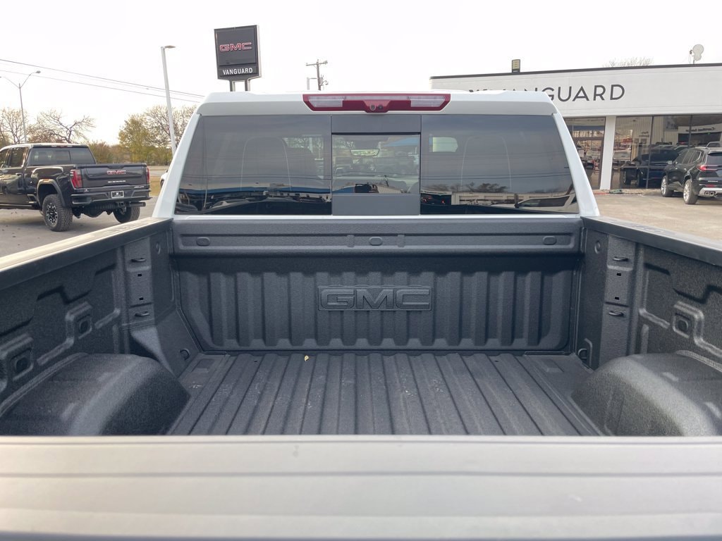 2026 GMC Sierra 1500 AT4X - Photo 24