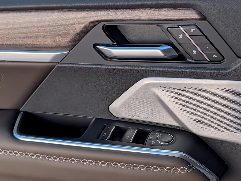 2026 GMC Acadia Denali Ultimate - Photo 21