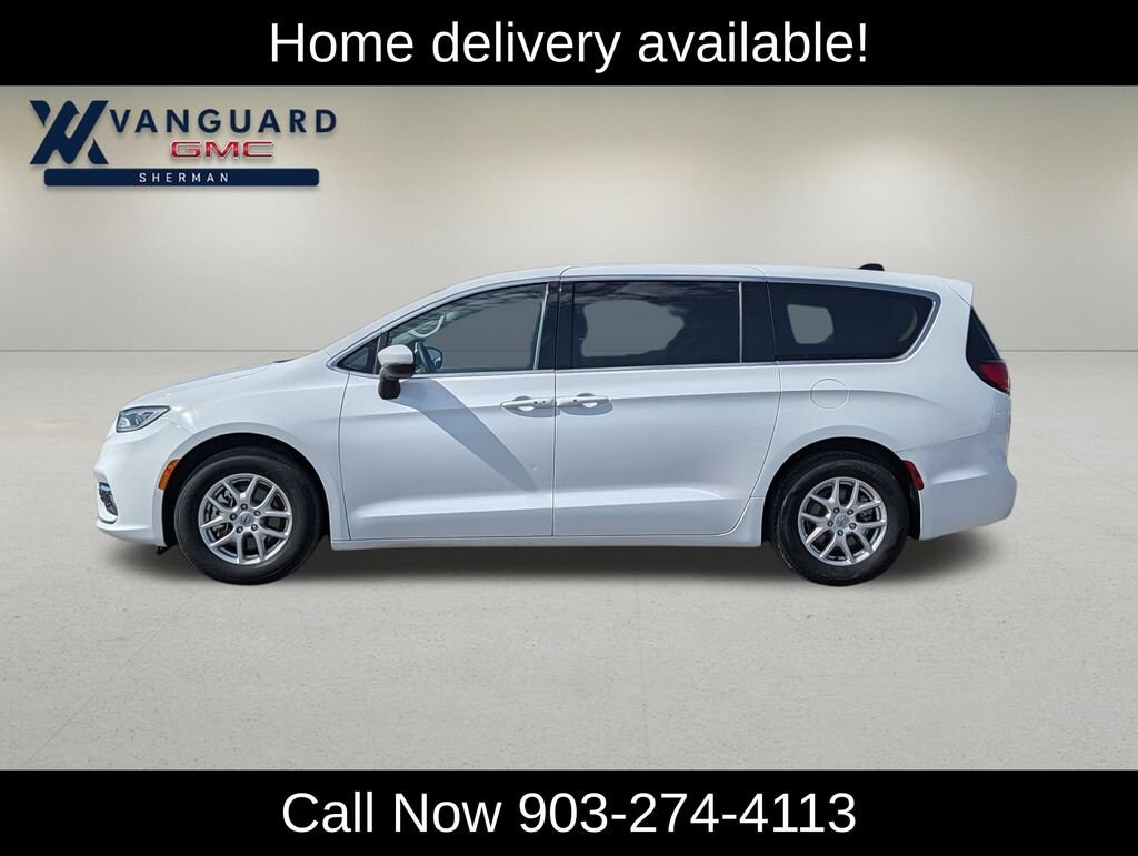 Used 2023 Chrysler Pacifica Touring L