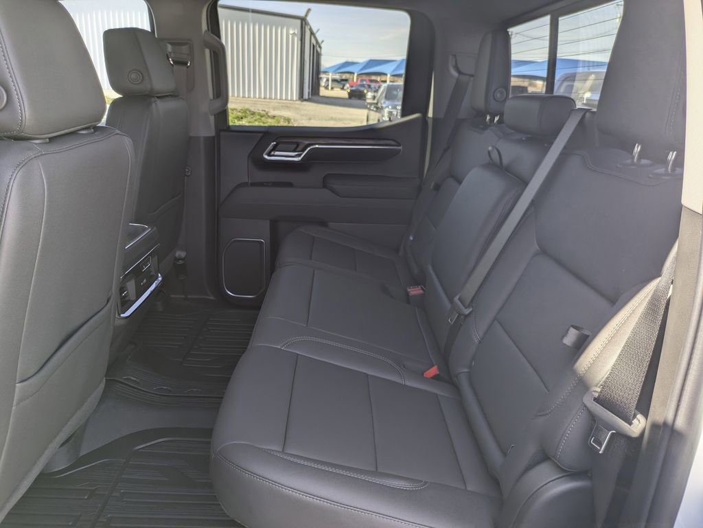 2026 GMC Sierra 1500 SLT - Photo 24