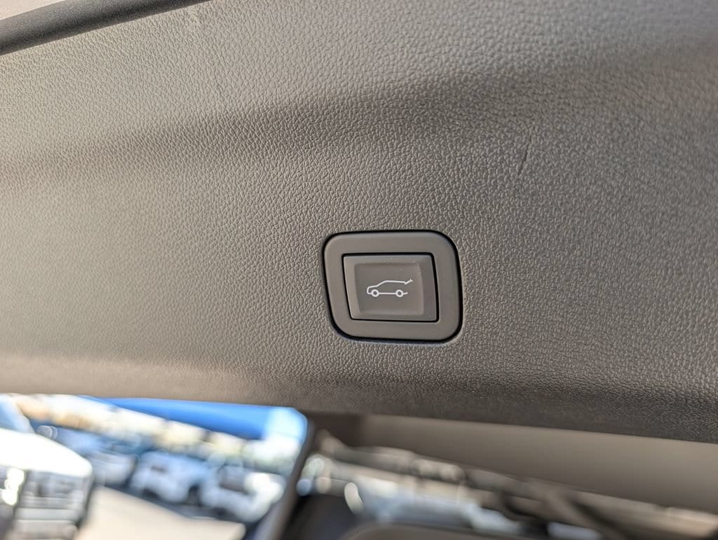 2026 GMC Yukon XL AT4 Ultimate - Photo 28