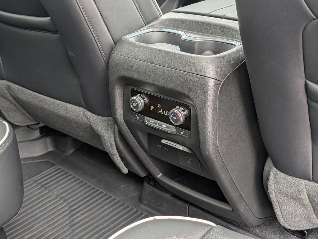 2026 GMC Acadia Denali - Photo 42