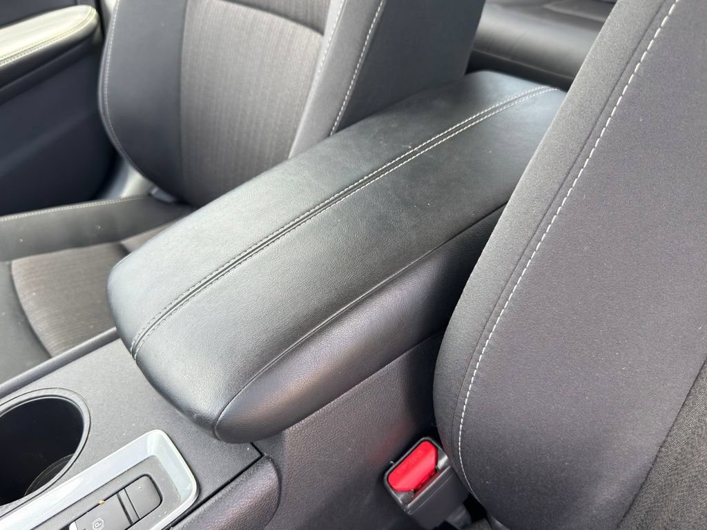 2025 Nissan Altima SV - Photo 17