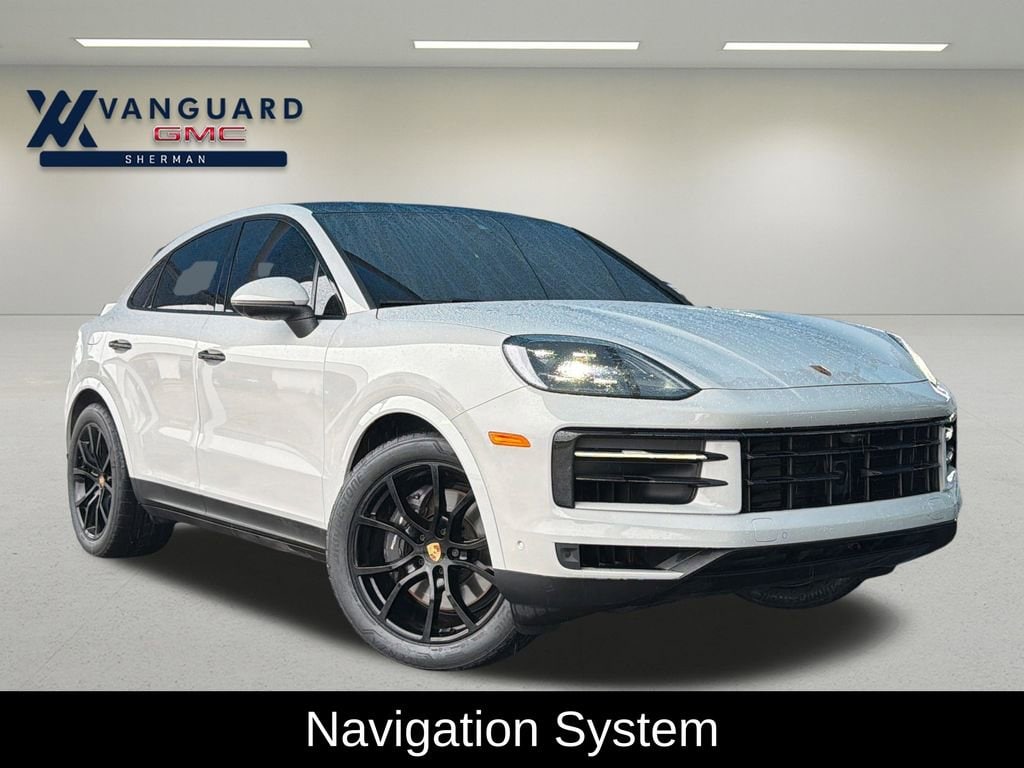 2024 Porsche Cayenne -'s photo