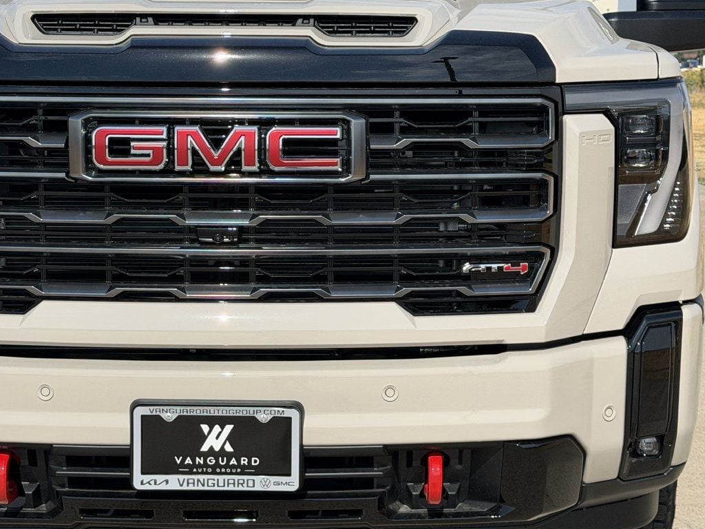 2026 GMC Sierra 2500HD AT4 - Photo 8