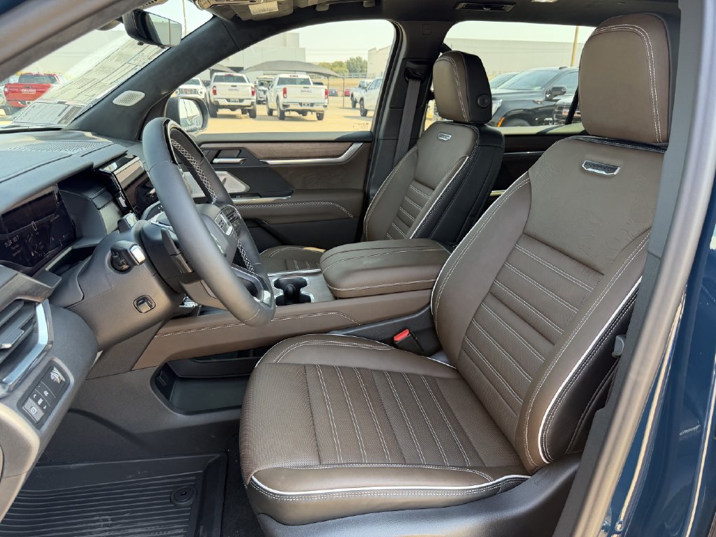 2027 GMC Acadia Denali Ultimate - Photo 23