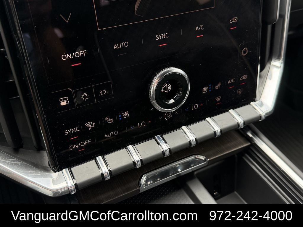 2026 GMC Acadia Denali - Photo 19