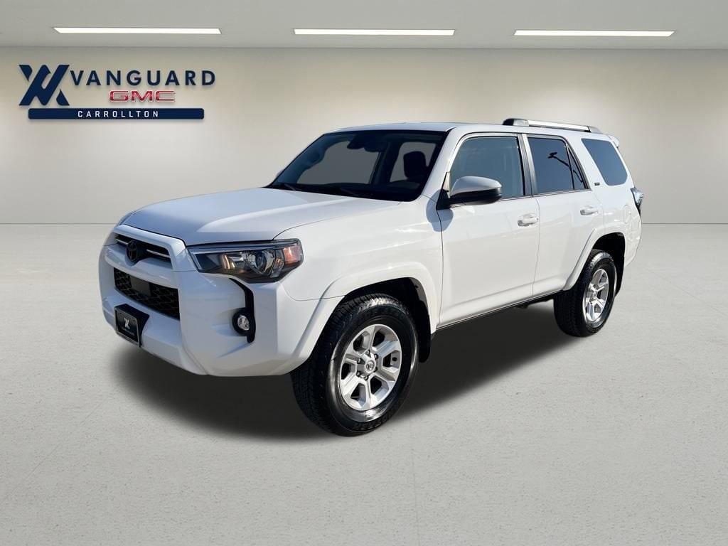 2023 Toyota 4Runner SR5's photo