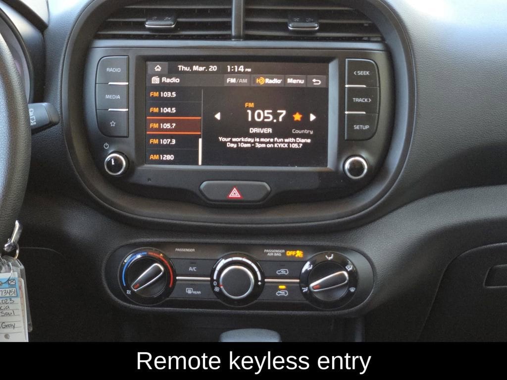2023 Kia Soul LX - Photo 14