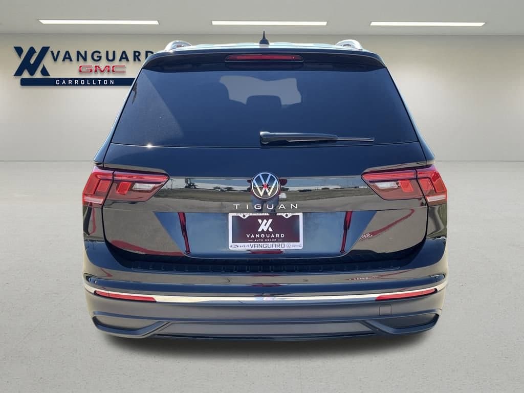 Used 2024 Volkswagen Tiguan 2.0T SE SUV