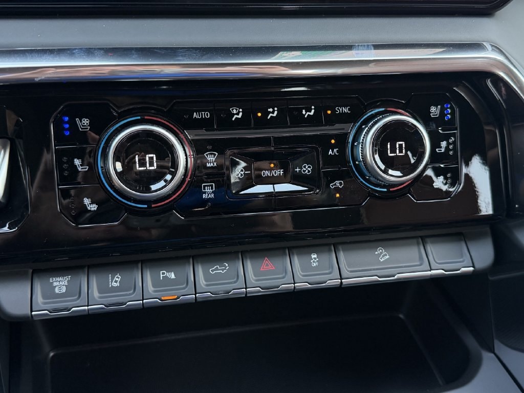 2026 GMC Sierra 2500HD Denali Ultimate - Photo 16