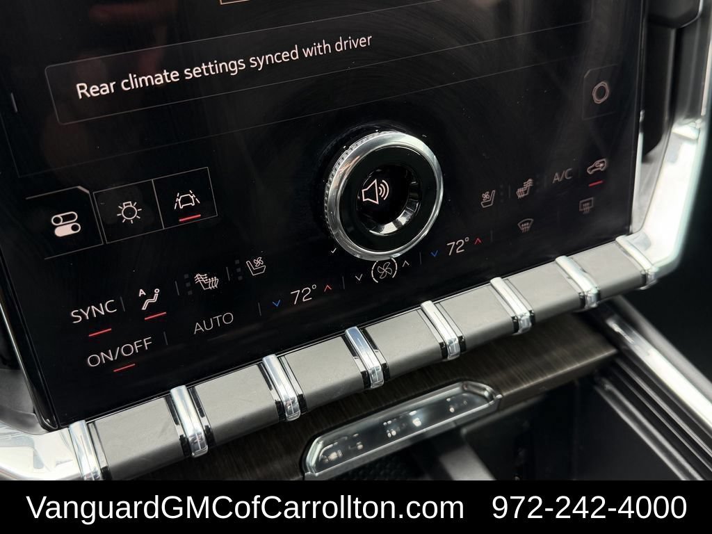 2026 GMC Acadia Denali - Photo 17
