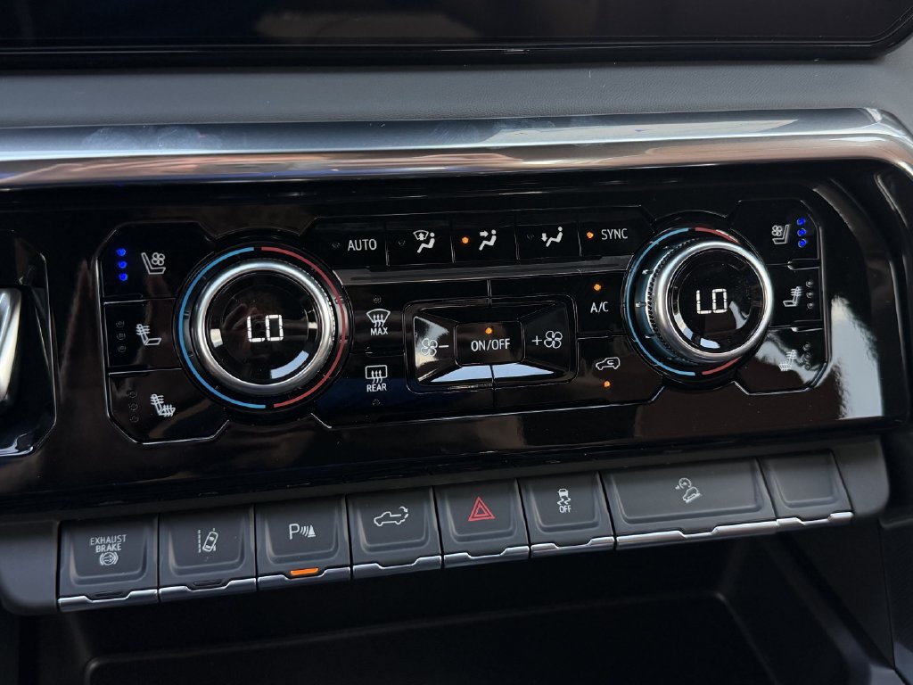 2026 GMC Sierra 2500HD Denali Ultimate - Photo 16