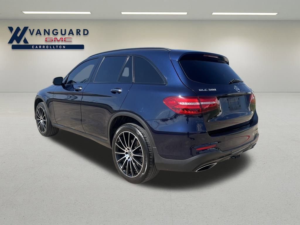 2018 Mercedes Benz GLC 300 4MATIC photo 4