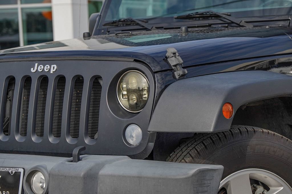 2018 Jeep Wrangler Sport S photo 3