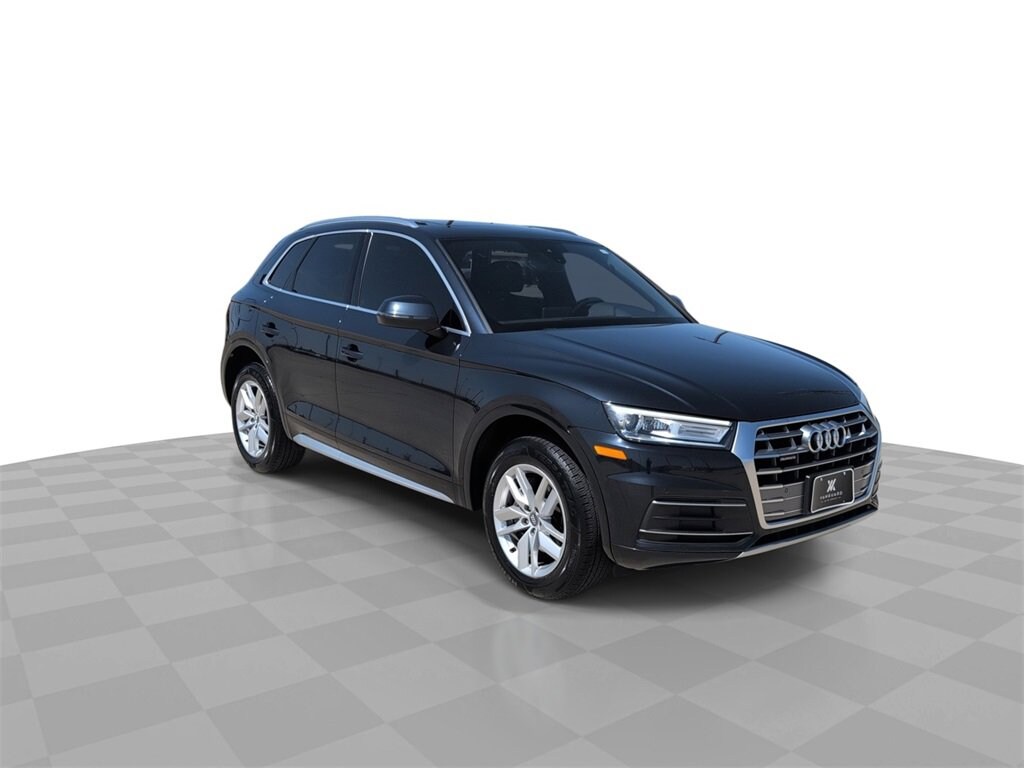 2020 Audi Q5 Premium 45 TFSI S line photo 2
