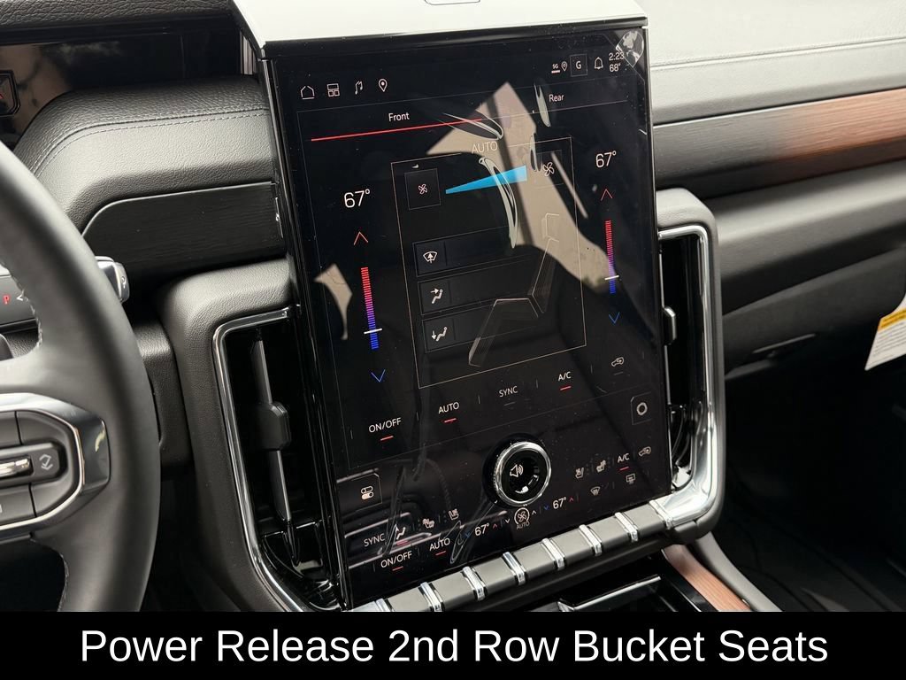 2026 GMC Yukon XL Denali - Photo 18