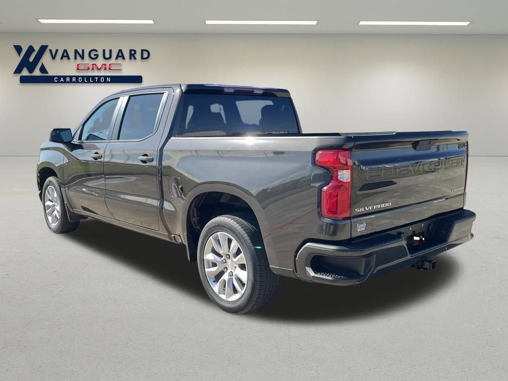 2021 Chevrolet Silverado 1500 Custom photo 2