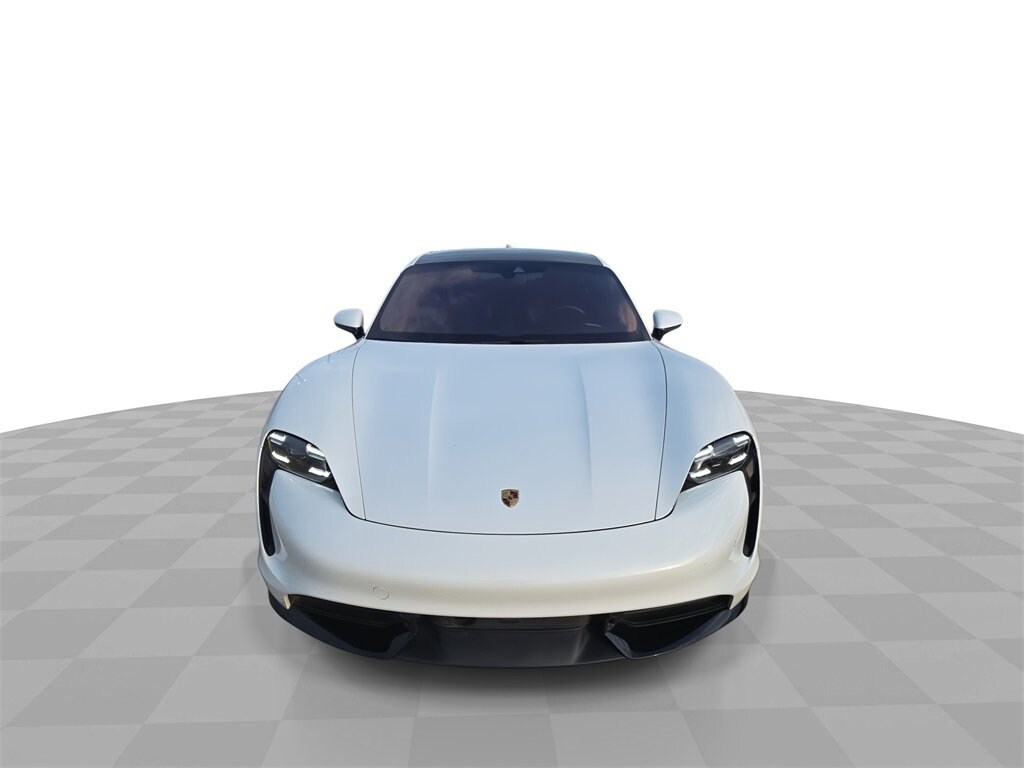 2020 Porsche Taycan Turbo S photo 3