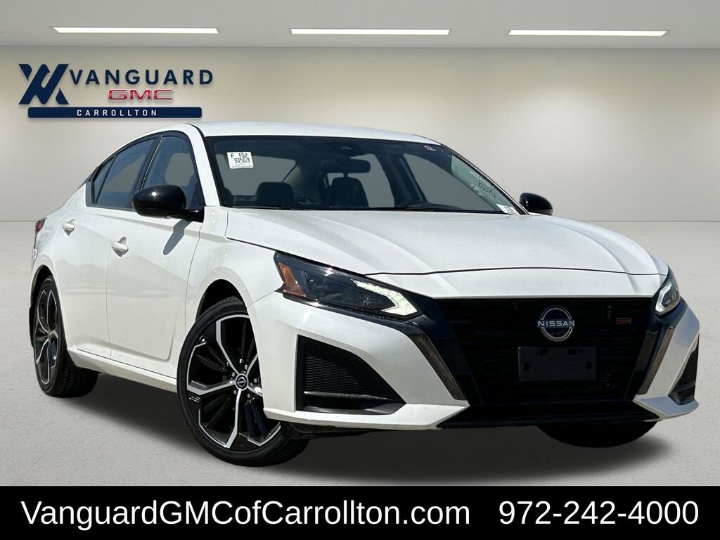 Used 2024 Nissan Altima SR FWD Sedan