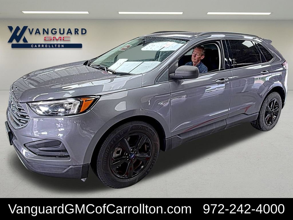 2021 Ford Edge SE's photo