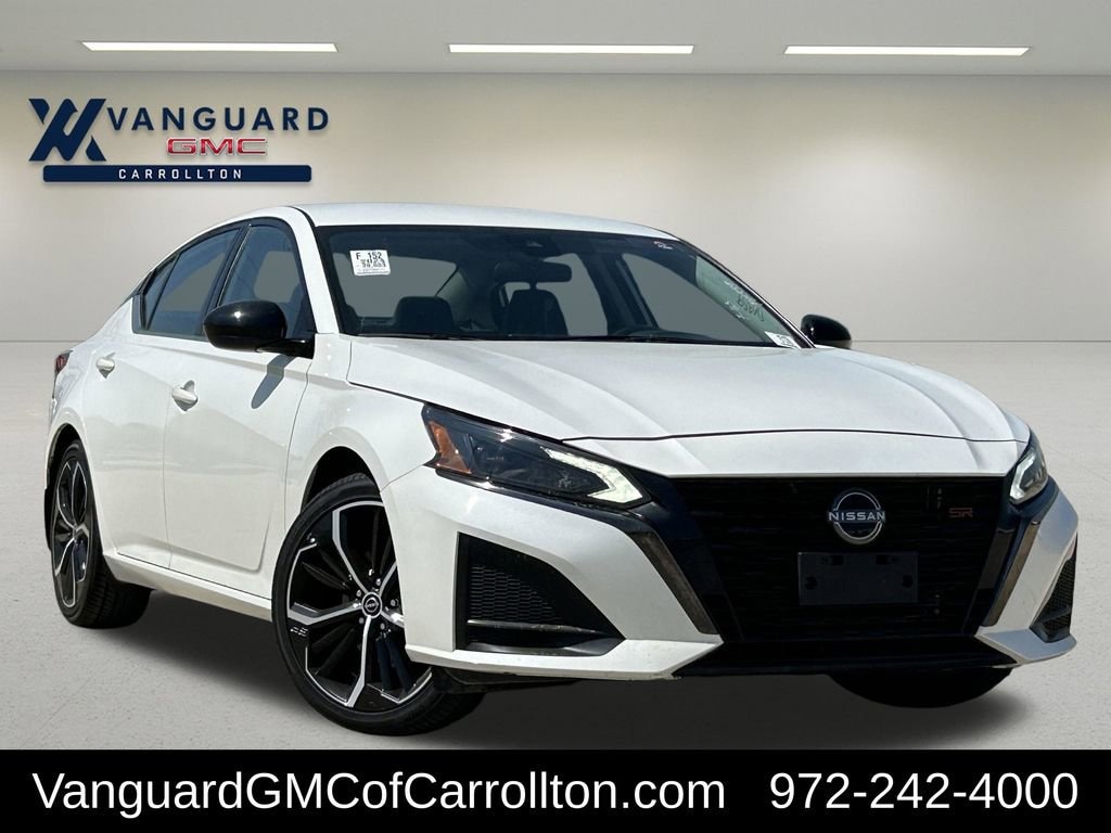 Used 2024 Nissan Altima SR FWD Sedan