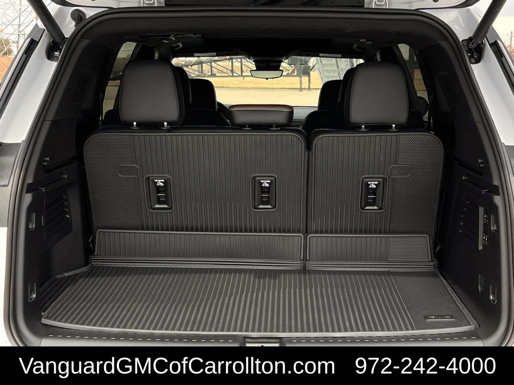 2026 GMC Acadia Denali Ultimate - Photo 24