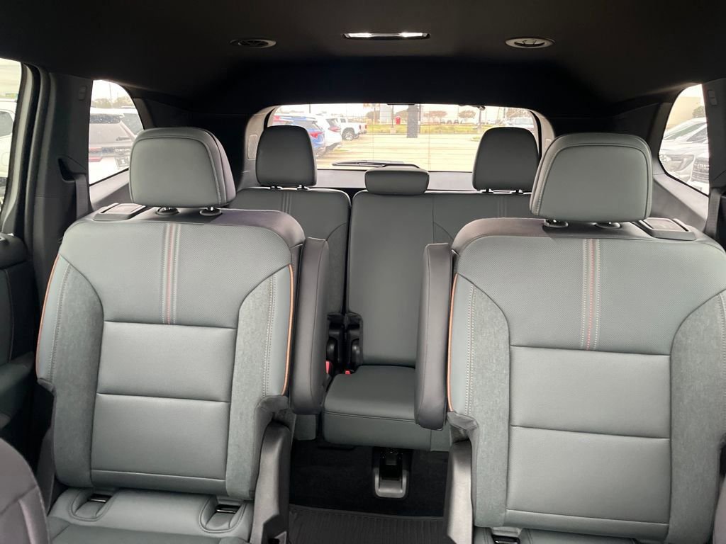 2026 GMC Acadia AT4 - Photo 29