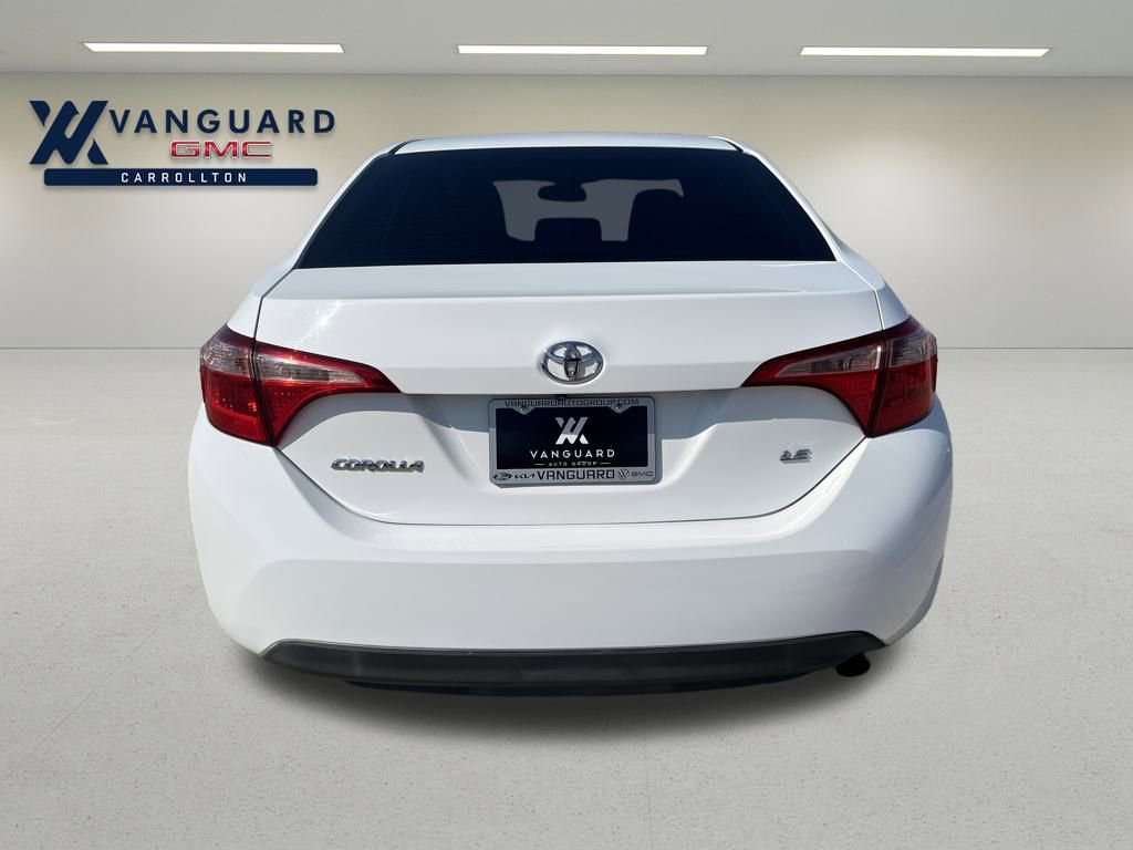 2017 Toyota Corolla LE photo 4