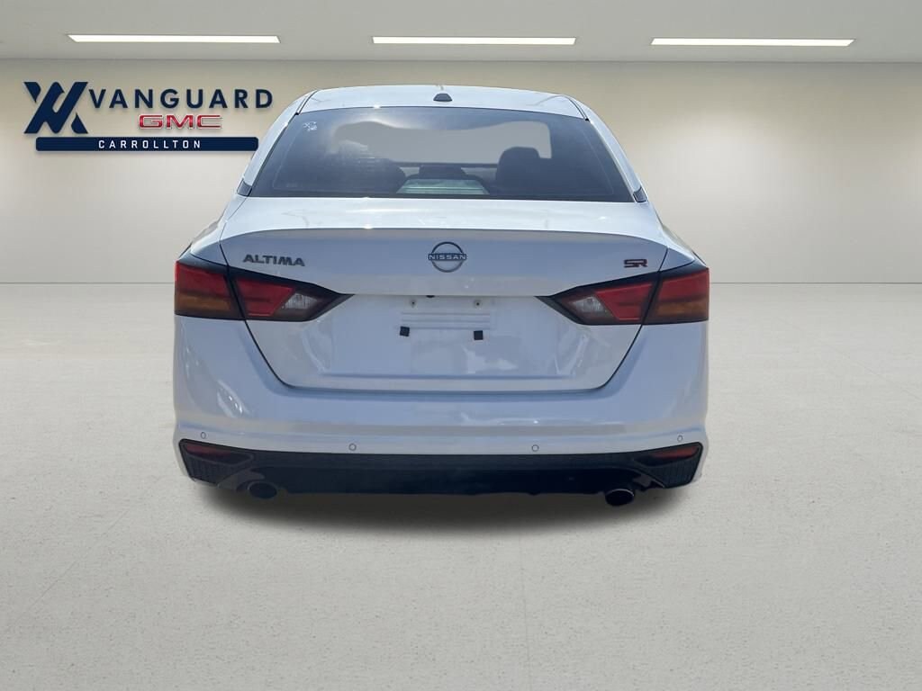 Used 2024 Nissan Altima SR FWD Sedan