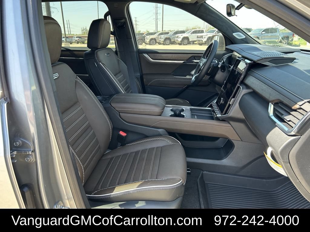 2026 GMC Acadia Denali Ultimate - Photo 24