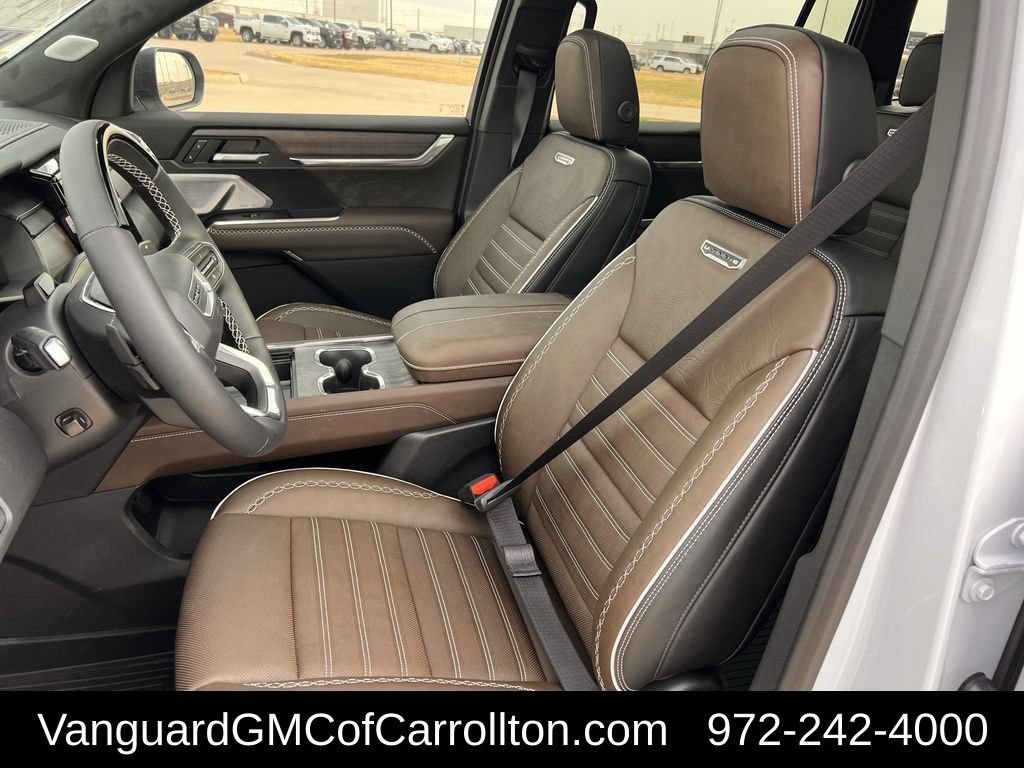 2026 GMC Acadia Denali Ultimate - Photo 19