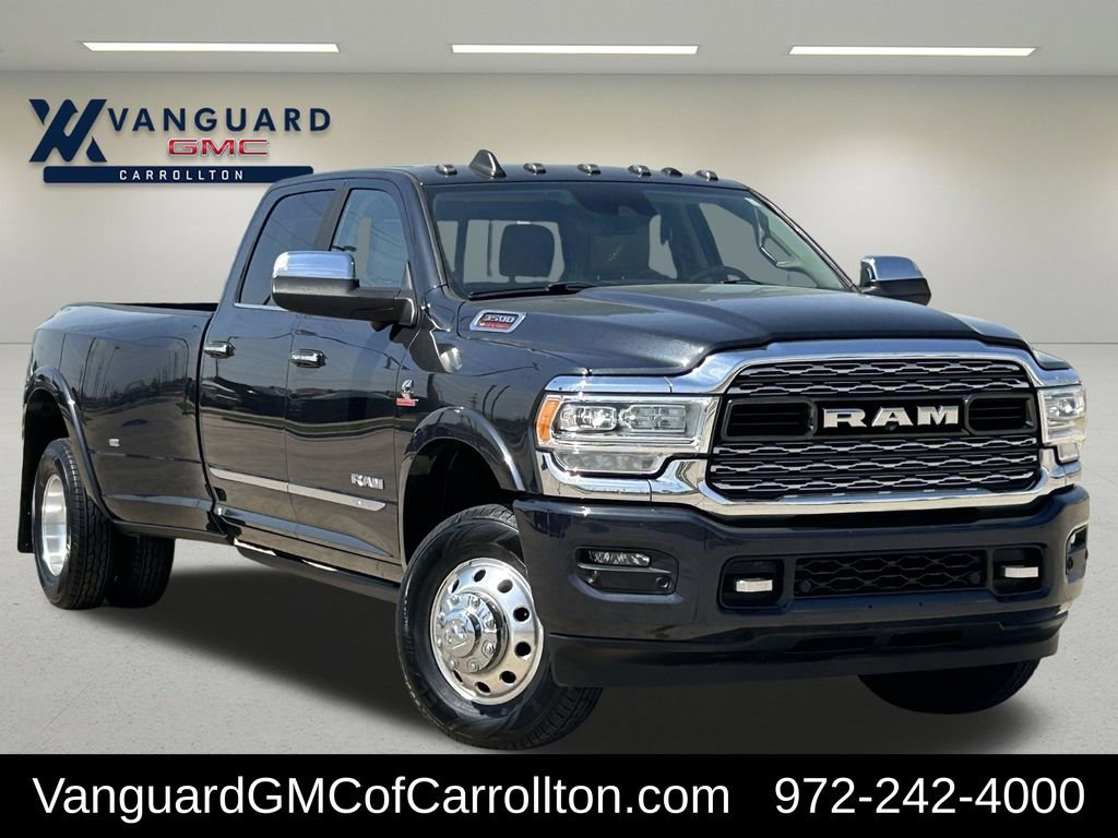 2022 RAM 3500 Limited 4X4 Crew Cab LWB's photo